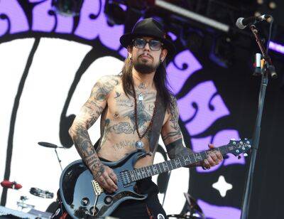 Dave Navarro Bows Out Of Jane’s Addiction Tour Due To Long COVID: ‘I Am Personally Gutted’ - etcanada.com