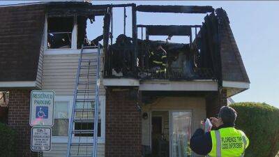 Burlington County 2-alarm apartment fire displaces nearly a dozen people - fox29.com - state New Jersey - county Burlington