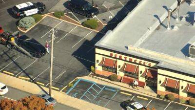 Man stabbed at Bertucci's restaurant in Delaware County, suspect in custody, police say - fox29.com - Usa - state Delaware