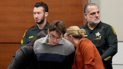 Parkland shooter prosecutors ask for investigation after juror said she felt threatened by fellow juror - fox29.com - state Florida - county Lauderdale - city Fort Lauderdale, state Florida