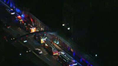 Franklin Bridge - At least one person hit by train on Ben Franklin Bridge, officials confirm - fox29.com - state Delaware