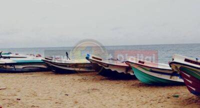 Lankan fishermen stay ashore as coastal belt battered by heavy rain, strong winds - newsfirst.lk - Sri Lanka - county Bay