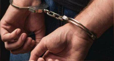 Two arrested for robbery of Rs. 2.1Mn - newsfirst.lk