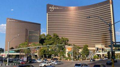Las Vegas Strip stabbing: 1 dead, multiple injured outside casino - fox29.com - city Las Vegas