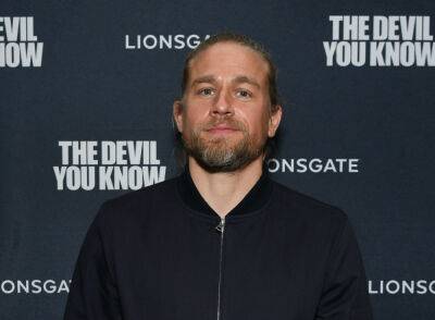 Zack Snyder - Charlie Hunnam Talks Health Woes From ‘Shantaram’ And Zack Snyder’s Upcoming ‘Rebel Moon’ - etcanada.com - India