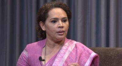 Maithripala Sirisena - Diana Gamage - Dhammika Wijesinghe - Tourism DG removed – State Minister unaware - newsfirst.lk