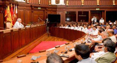 Ranil Wickramasinghe - President to reduce members of LG bodies - newsfirst.lk