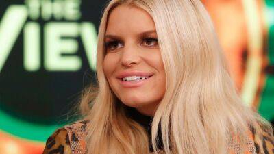 Jessica Simpson Addresses Concerns About Her Health and Sobriety After Ad Goes Viral - glamour.com