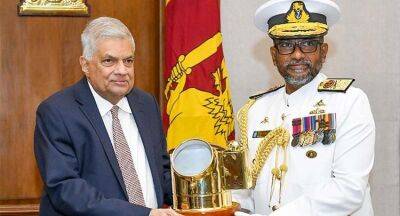 Ranil Wickremesinghe - New Navy Commander meets President Wickremesinghe - newsfirst.lk - Sri Lanka