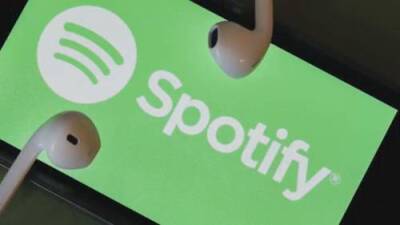 Joe Rogan - Spotify grapples with artist backlash over COVID-19 misinformation on platform - globalnews.ca