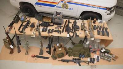 Weapons and ammunition seized at border blockade in Coutts, Alberta - globalnews.ca