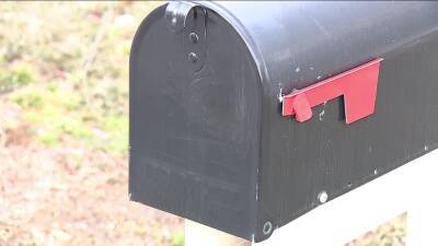 Police: Thieves stealing items, money from mailboxes in Radnor Township - fox29.com - state Pennsylvania - county Wayne
