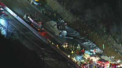 Overturned tanker truck, gas spill causes massive backup on Pennsylvania Turnpike near Fort Washington - fox29.com - Washington - state Pennsylvania