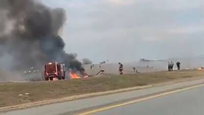 NC plane crash: Pilot dies after airplane crashes into tractor-trailer on I-85 - fox29.com - state North Carolina - city Charlotte - county Lexington - county Davidson
