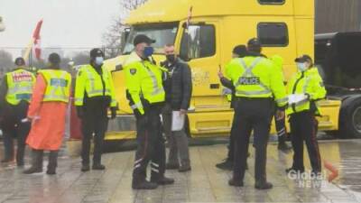 Police preparing to end blockade that has paralyzed Ottawa - globalnews.ca - city Ottawa