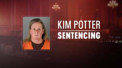 Brooklyn Center - Kim Potter - Kim Potter sentencing: Ex-officer sentenced to 2 years in Daunte Wright's death - fox29.com - city Minneapolis