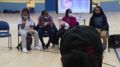 YMCA event gives Philadelphia youth an outlet for expressing grief, fears caused by gun violence - fox29.com