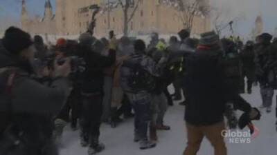 Trucker protests: Tense moments as Ottawa police clash with demonstrators - globalnews.ca - city Ottawa