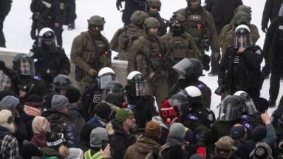 Trucker protests: Police retake control of Parliament Hill - globalnews.ca - city Ottawa