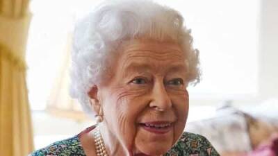 queen Elizabeth - Britain's Queen Elizabeth catches COVID, says Buckingham Palace - livemint.com - India - Britain