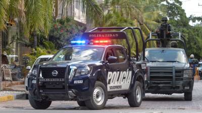 Mexican beach resort shooting leaves 2 people dead, 1 injured, officials say - fox29.com - Mexico