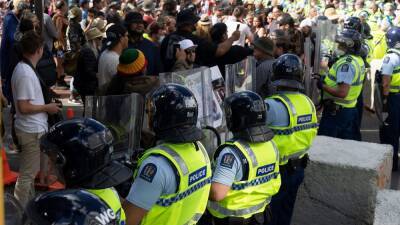 Jacinda Ardern - Riot police clash with New Zealand anti-vax protesters - rte.ie - New Zealand - county Canadian