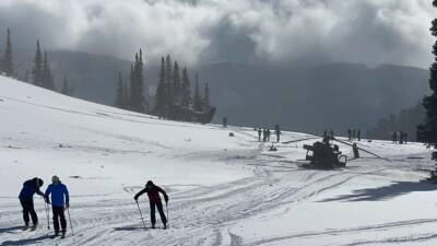 Video captures Black Hawk helicopter crash near Utah ski slopes - fox29.com - city Salt Lake City - state Utah - county Jones