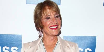 Patti LuPone Tests Positive for COVID-19 & Will Miss 'Company' Performances - justjared.com - county Will