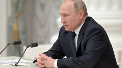 Vladimir Putin - Volodymyr Zelenskyy - Ukraine latest: Putin puts Russia's nuclear deterrent forces on alert amid tensions with West - fox29.com - Usa - Russia - Belarus - Ukraine - city Moscow, Russia