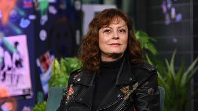 Susan Sarandon slammed after sharing post comparing slain NYPD detective's funeral turnout to 'fascism' - fox29.com - New York - city Harlem - county Bronx
