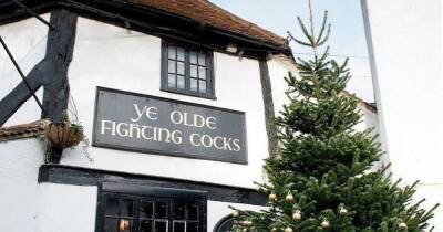 Britain's oldest pub 'Ye Olde Fighting Cocks' closes as landlord blames Covid - dailystar.co.uk - Britain