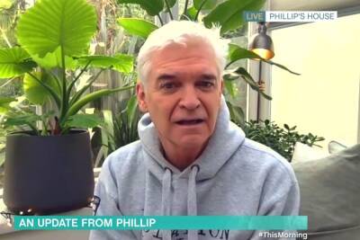 Holly Willoughby - Phillip Schofield - Phillip Schofield forced to miss This Morning reunion with Holly Willoughby due to Covid as his home floods - thesun.co.uk