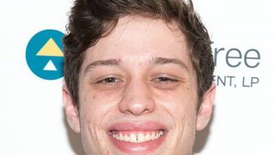 Howard Stern - Colin Jost - SNL's Pete Davidson booed at Syracuse game for remarks against city - fox29.com - New York - state Texas - city Louisville - Afghanistan - county Davidson
