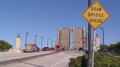 Florida drawbridge death: Police identify victim who died from fall as 79-year-old woman - fox29.com - state Florida - county Palm Beach - city West Palm Beach, state Florida
