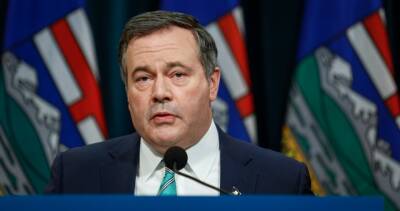 COVID-19: Alberta doctors, mayors react to Kenney removing vaccine passport, restrictions - globalnews.ca