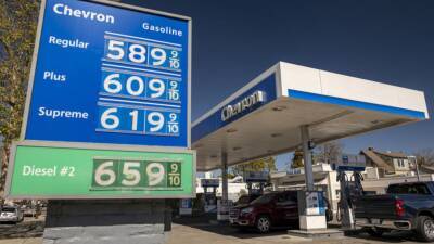 Joe Biden - Lawmakers call to end gas taxes across US amid price surge - fox29.com - Usa - state California - state Minnesota - Washington - state Pennsylvania - Russia - Georgia - state Michigan - state Wisconsin - state Colorado - state New Mexico - Ukraine