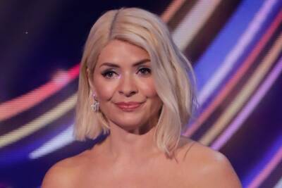 Holly Willoughby - Phillip Schofield - Stephen Mulhern - Brendan Cole - Dancing On Ice chaos as Holly Willoughby is forced to miss semi-final after getting coronavirus - thesun.co.uk