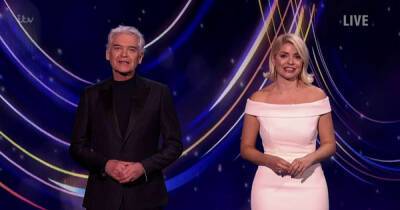 Holly Willoughby - Phillip Schofield - Stephen Mulhern - Happy Mondays - Brendan Cole - Vanessa Bauer - Dancing On Ice 2022: Holly Willoughby tests positive for Covid - msn.com