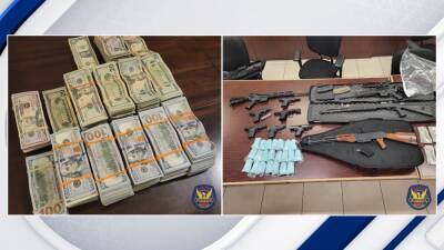 Police seize $325K in cash, nearly 22,000 fentanyl pills, guns during north Phoenix traffic stop - fox29.com - city Phoenix