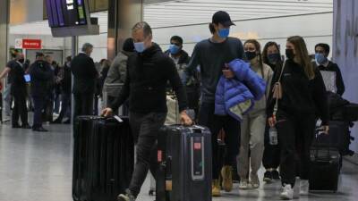 Boris Johnson - Airlines - London’s Heathrow Airport drops indoor mask mandate - fox29.com - Britain - city London, Britain