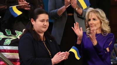US leaders show Ukraine support by wearing blue and yellow at State of the Union - fox29.com - Usa - Washington - Russia - county Union - Ukraine