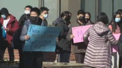 Abigail Bimman - Students push back as Ontario scraps mask mandates - globalnews.ca
