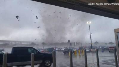 Video captures tornado ripping through Texas Walmart parking lot - fox29.com - city Sander - state Texas - city Houston - Austin, state Texas - city Austin, state Texas - county Williamson