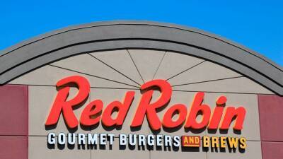 Lawsuit: Man finds semen in Red Robin salad after alleging racism - fox29.com - state Washington - state Maryland - state Oregon - county Valley - state Colorado - county Greenwood