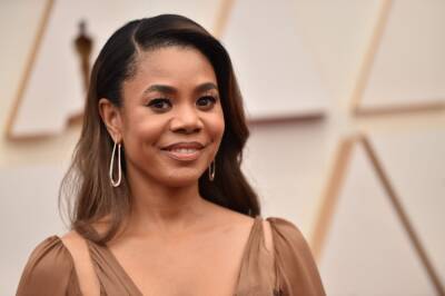 Will Smith - Regina Hall Calls Eligible Bachelors Backstage At The Oscars For ‘Emergency COVID Testing’ - etcanada.com - county Tyler - county Perry