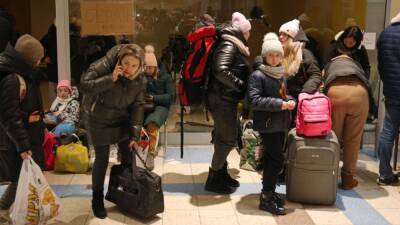 Airbnb offering free housing for up to 100,000 Ukrainian refugees - fox29.com - Washington - Russia - Poland - Afghanistan - Hungary - Ukraine