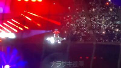 Watch: Former MLB star Tsuyoshi Shinjo flies hoverbike on field in Japan - fox29.com - New York - Japan - Los Angeles - San Francisco