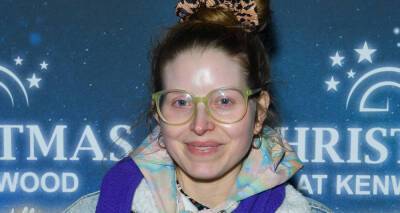 Lavender Brown - Harry Potter's Jessie Cave Hospitalized with COVID-19 Amid Fourth Pregnancy - justjared.com - county Brown