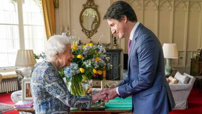 Justin Trudeau - Elizabeth Ii Queenelizabeth (Ii) - Windsor Castle - Queen Elizabeth II talks with Justin Trudeau, first in-person meeting since battling COVID - foxnews.com - Britain - Canada - Russia - county Windsor - Ukraine