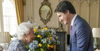 Justin Trudeau - prince Charles - Queen Elizabeth Meets with Justin Trudeau in First In-Person Appearance Since COVID-19 Recovery - justjared.com - county Windsor